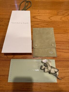 VAN CLEEF & ARPELS PACKAGING SET SHOPPING BAG VELVET TRAVEL POUCH ENVELOPE